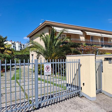 Apartments Orange Lovran Exterior foto