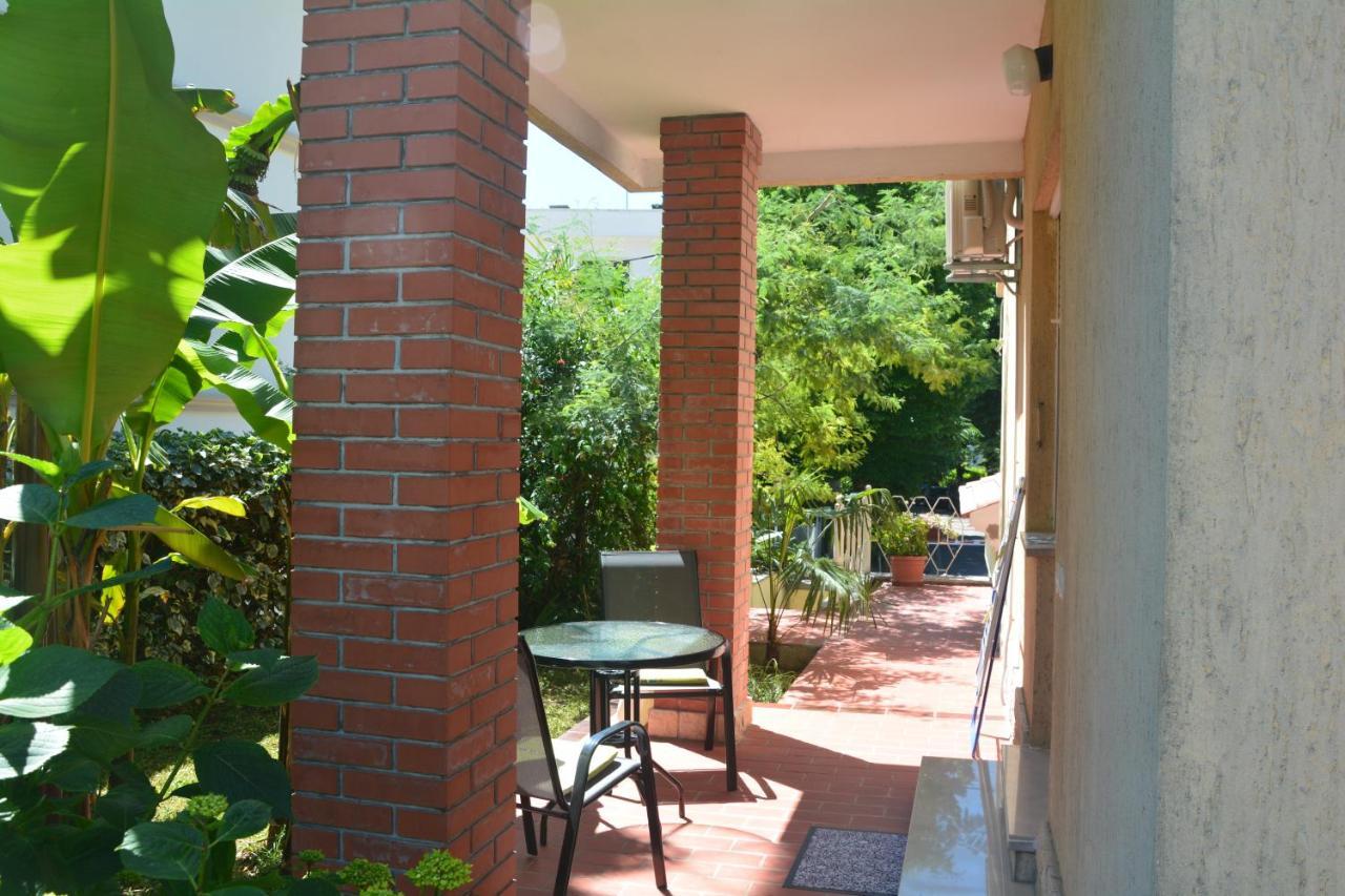 Apartments Orange Lovran Exterior foto
